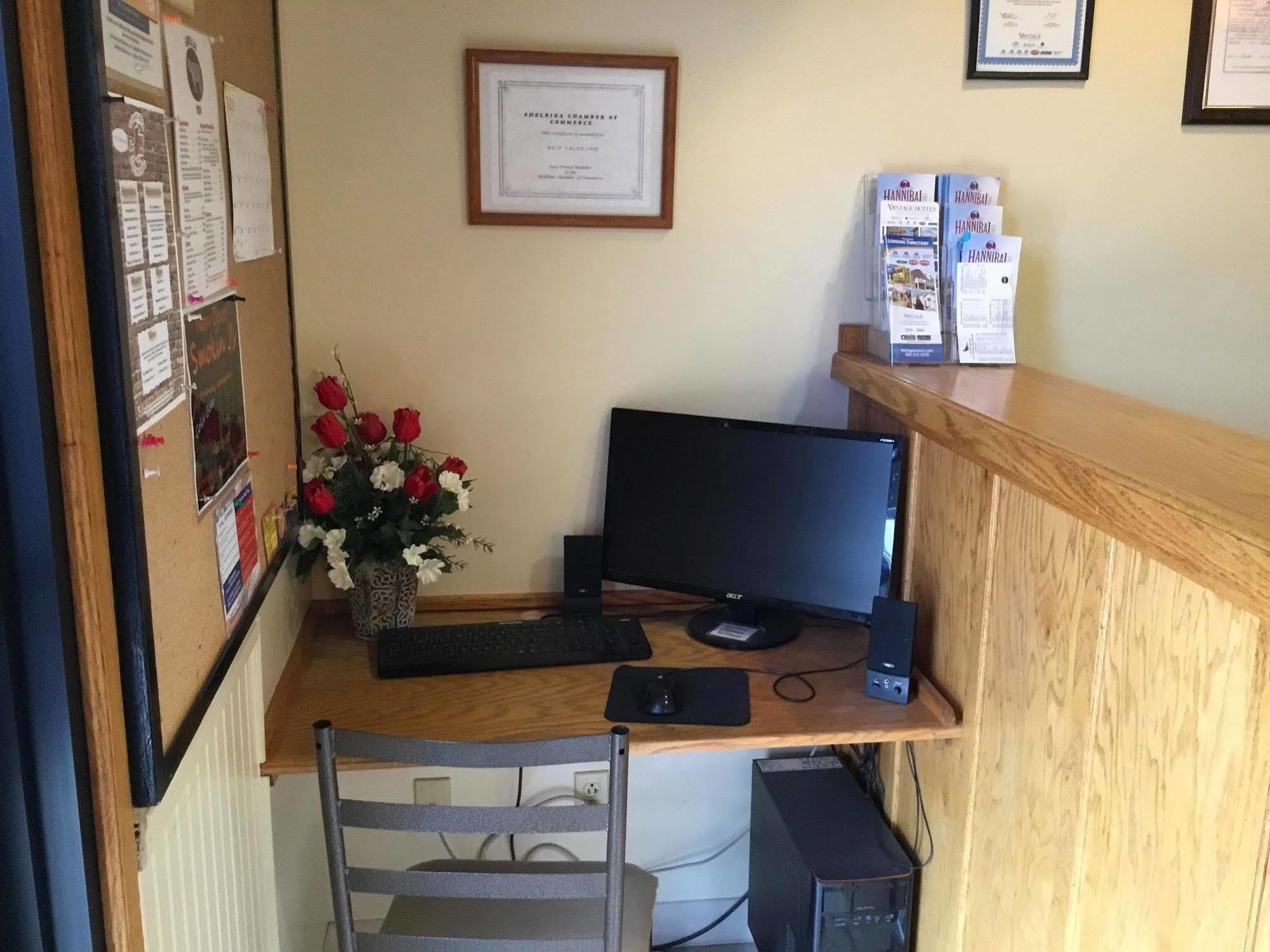 Simple Rewards Inn Shelbina Buitenkant foto